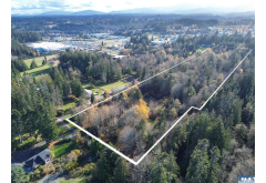 9999 E Greentree