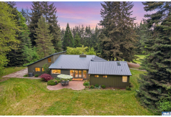 141  Maple leaf Lane