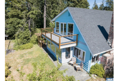 100  Juan de Fuca Way