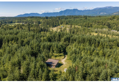1833  Eaglemount Road