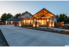 1051 N Lindsay Lane