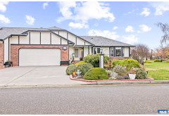 1023  Littlejohn Way