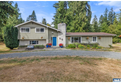 50  Mapleton Way 50 Mapleton Wy